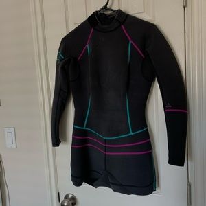 Prana Azura short wetsuit 2mm size medium